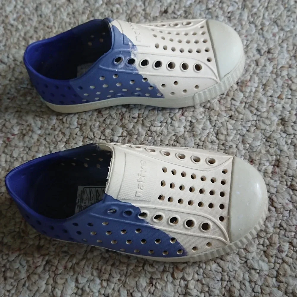 Native Kids Shoes Jefferson Bloom Marbled Child Cream and Blue size 8